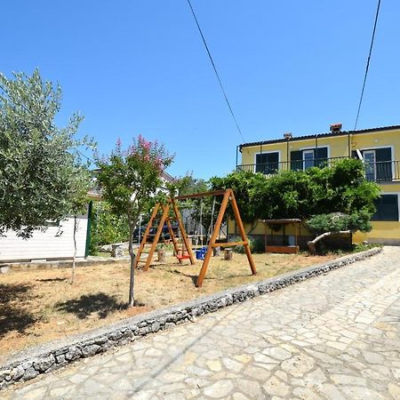 Holiday Home Nikola Malinska Extérieur photo